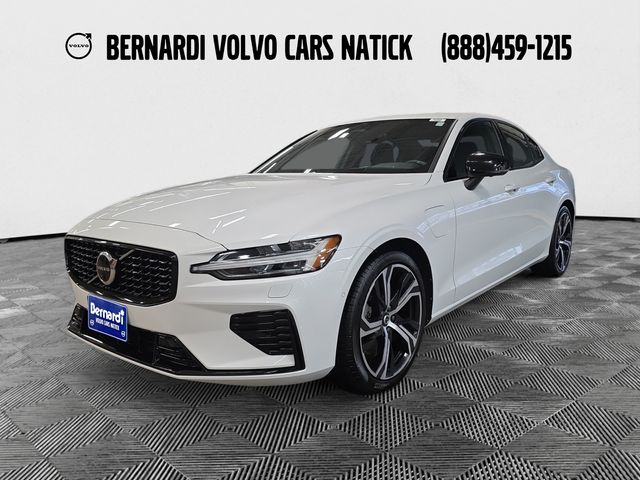 2023 Volvo S60 Recharge T8 Ultimate Dark Theme eAWD