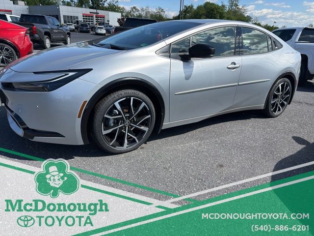 Cutting Edge 2026 Toyota Prius Plug-In Hybrid Hatchback Front-Wheel Drive Continuously Variable Transmission