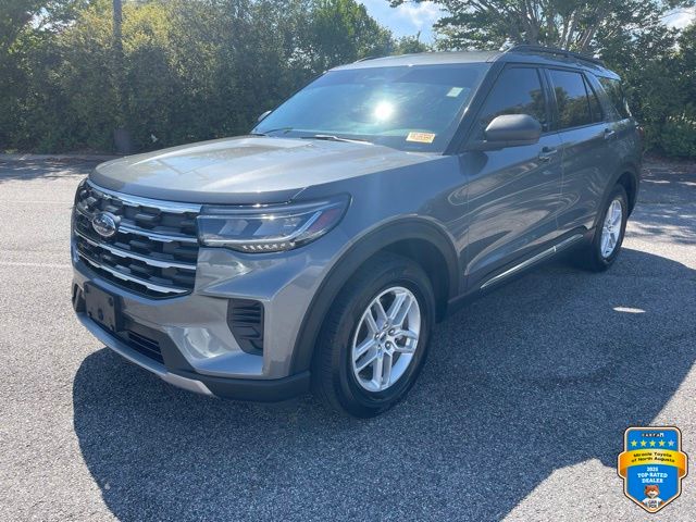 Used 2025 Ford Explorer SUV