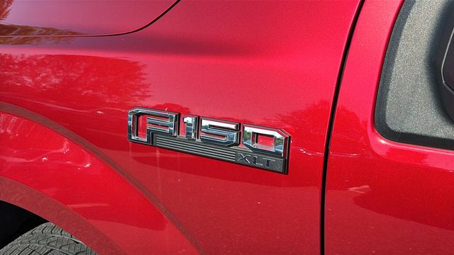 Used 2018 Red Ford XLT image 43