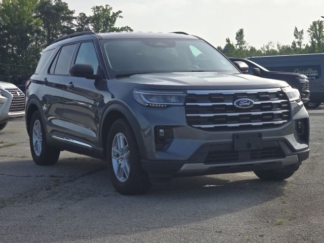 2025 Ford Explorer Active:B02481