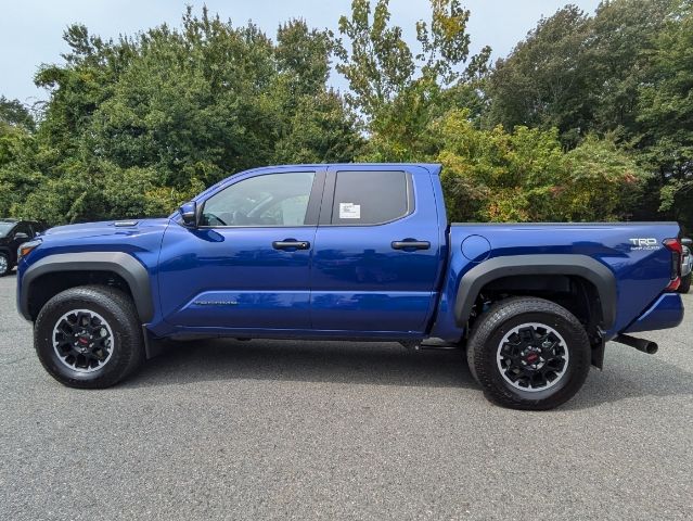 2024 Toyota Tacoma Hybrid TRD Off Road 6