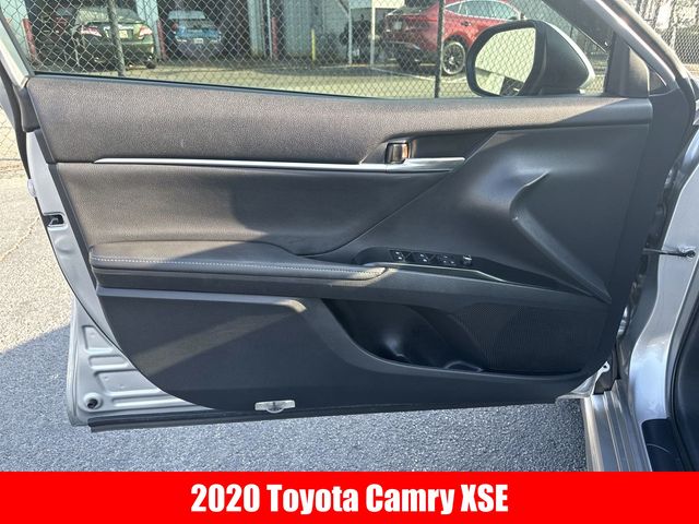 2020 Toyota Camry XSE 4