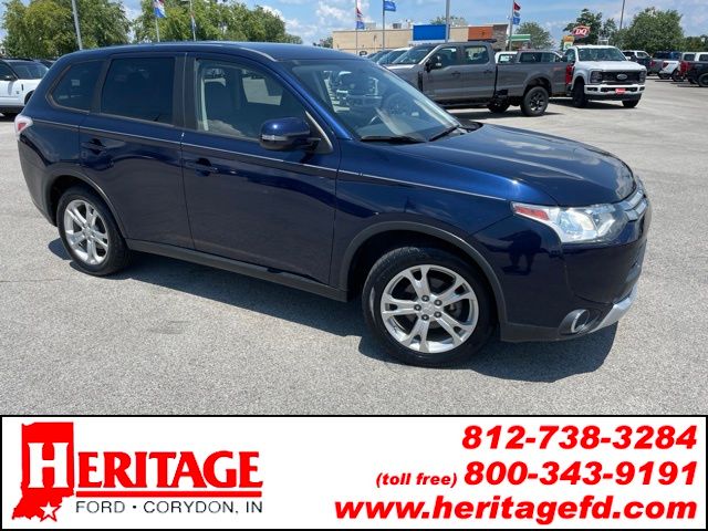 Blue 2015 Mitsubishi Outlander SUV / Crossover Front-Wheel Drive Continuously Variable Transmission