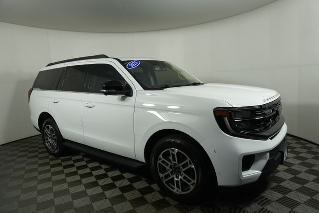 2025 Ford Expedition Active 4WD