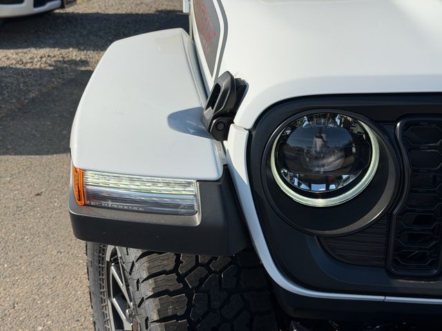 new 2026 Jeep Gladiator car, priced at $55,980