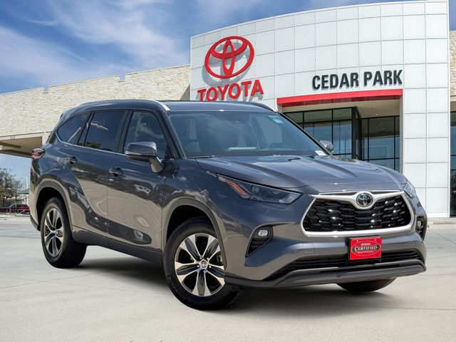 Magnetic Gray Metallic 2025 Toyota Highlander SUV / Crossover Front-Wheel Drive 8-Speed Automatic