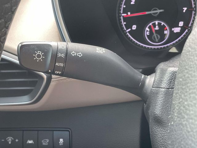 Used 2023 Black Hyundai SEL image 22