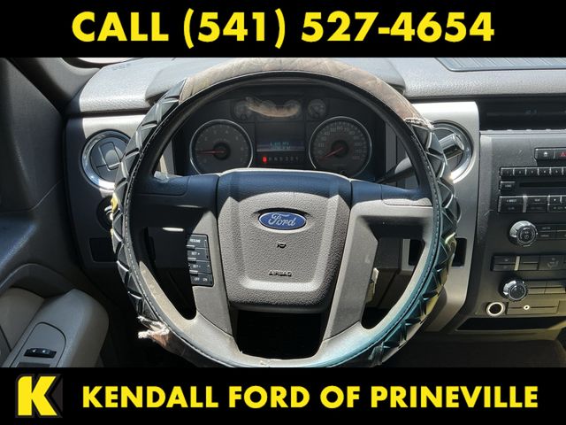 Used 2010 White Ford  image 12