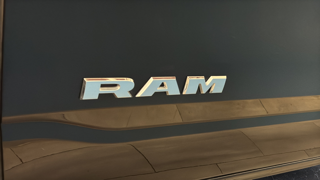 Used 2022 Diamond Black Crystal Pearlcoat Ram Laramie image 43