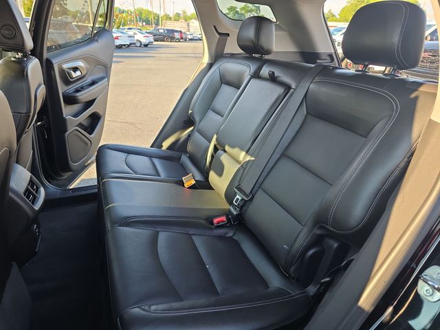 Used 2024 Black GMC SLT image 15