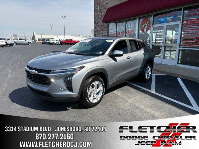 2025 Chevrolet Trax LS FWD