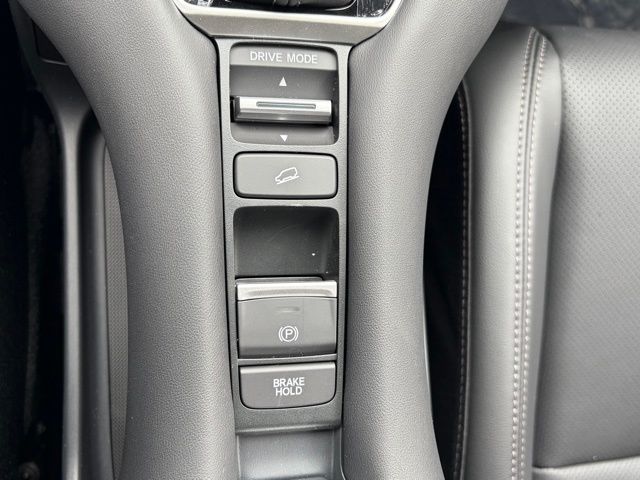 new 2026 Honda HR-V car, priced at $32,301