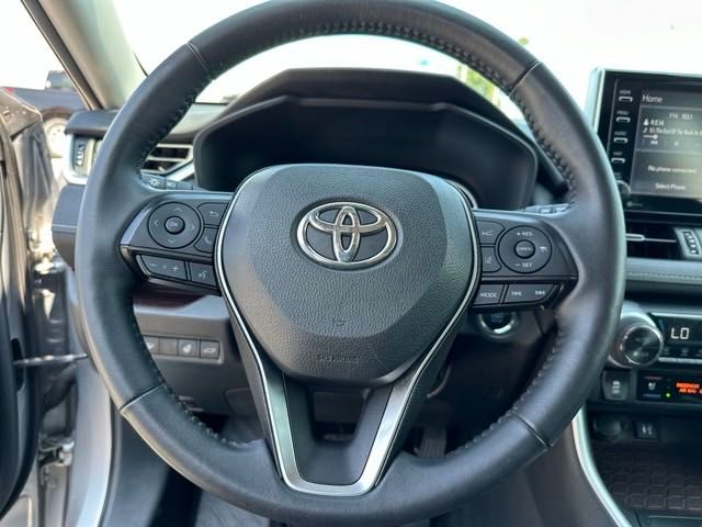 2019 Toyota RAV4 Limited 14