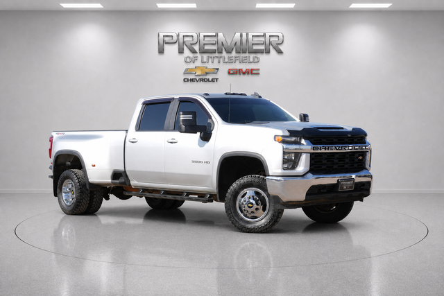 Silver Ice Metallic 2021 Chevrolet Silverado 3500HD Pickup Truck Four-Wheel Drive 6-Speed Automatic