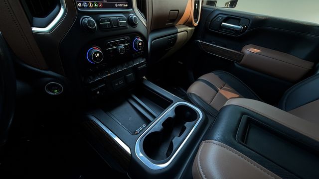 Used 2020 Black Chevrolet High Country image 17