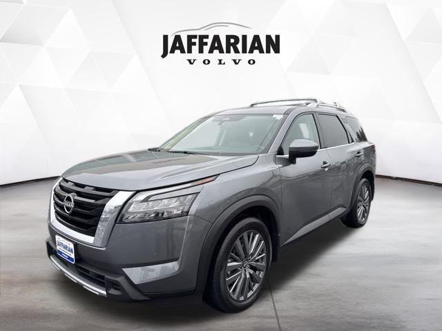 2025 Nissan Pathfinder SL 4WD