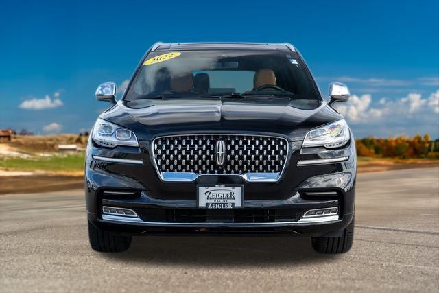 2022 Lincoln Aviator Black Label 2