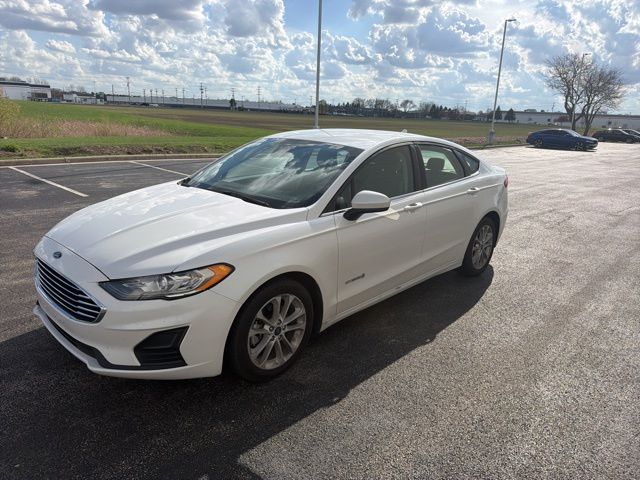 used 2019 Ford Fusion Hybrid SE 4D Sedan
