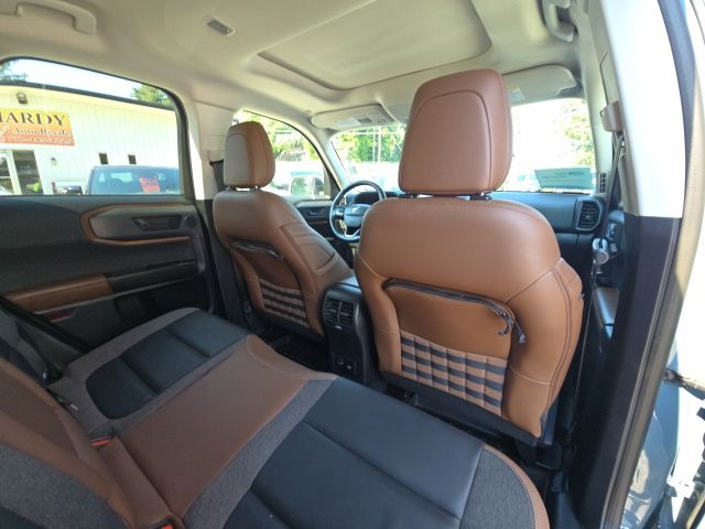 2022 Ford Bronco Sport Outer Banks:B02401