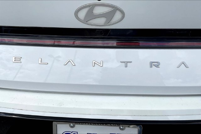 Used 2024 Hyundai Elantra Sedan