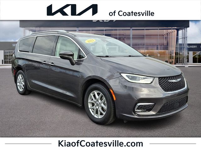 Gray (Granite Crystal Metallic Clearcoat) 2021 Chrysler Pacifica Touring L FWD Minivan Front-Wheel Drive 9-Speed Automatic