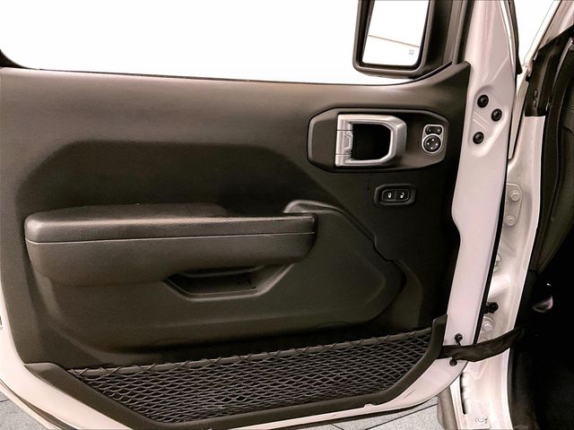2022 Jeep Wrangler Unlimited Rubicon White at Auto Express Mitsubishi