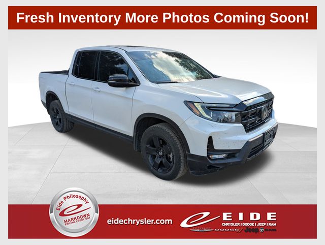 Platinum White Pearl 2025 Honda Ridgeline Pickup Truck All-Wheel Drive 9-Speed Automatic