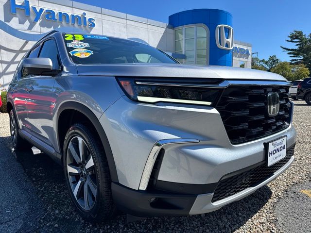 2023 Honda Pilot Touring AWD