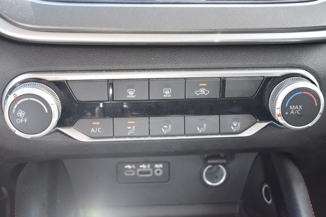 Used 2024 Nissan Altima Sedan