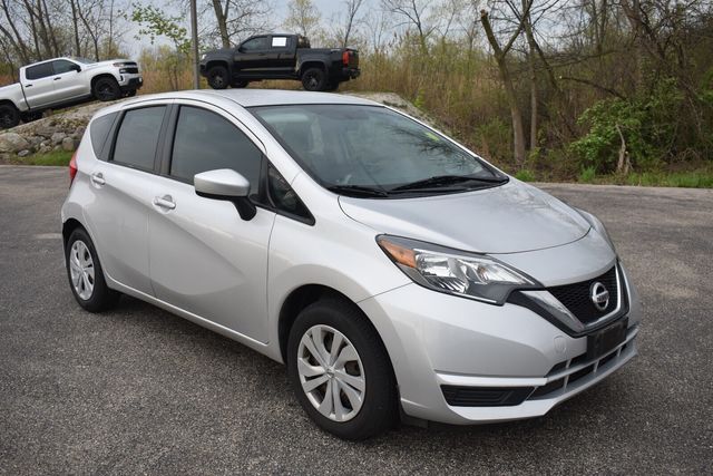 Brilliant Silver 2018 Nissan Versa Note SV FWD Hatchback Front-Wheel Drive Continuously Variable Transmission