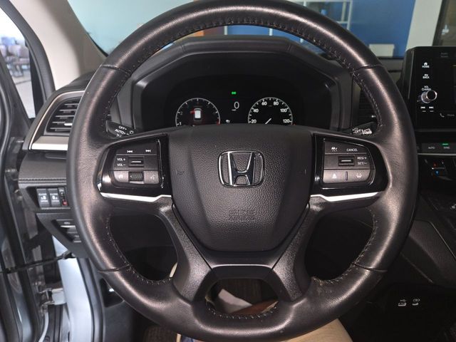 Used 2025 Honda Odyssey Van