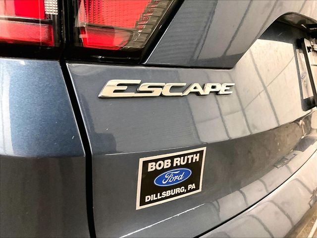 2018 Ford Escape SE Blue at Audi Porsche Sewickley