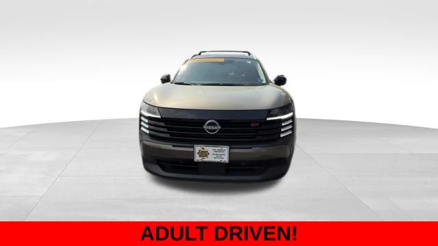 View vehicle photo 2