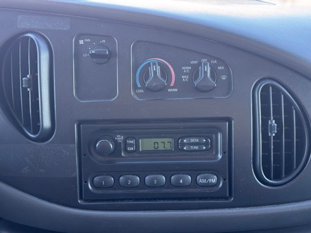 2008 Ford E-450 Cutaway 