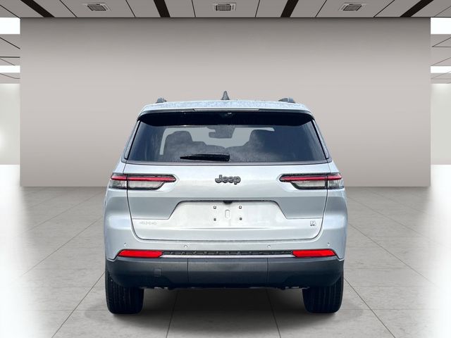 New 2026 Silver Jeep Limited image 4