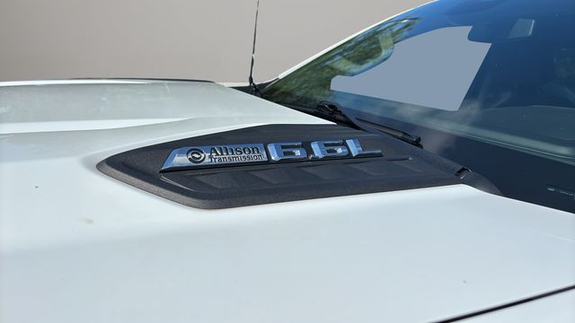 Used 2024 White Chevrolet LT image 40