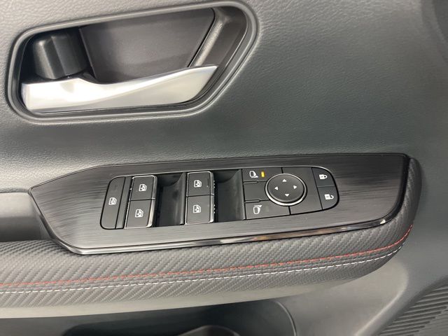 2025 Super Black Nissan Kicks SR FWD SUV