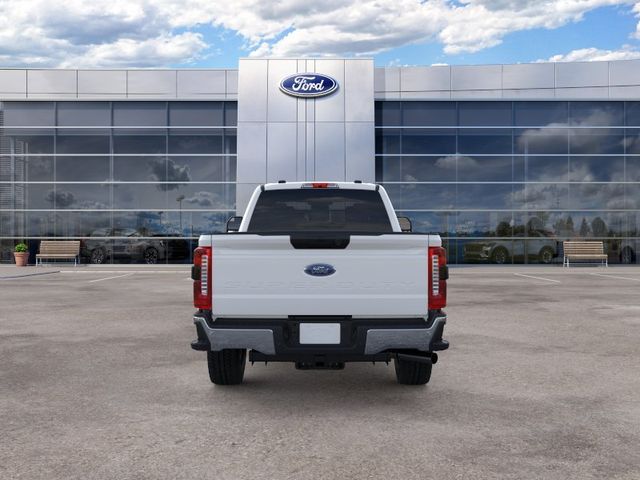 New 2026 Oxford White Ford XLT image 5