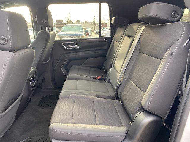 2021 Chevrolet Suburban LS photo