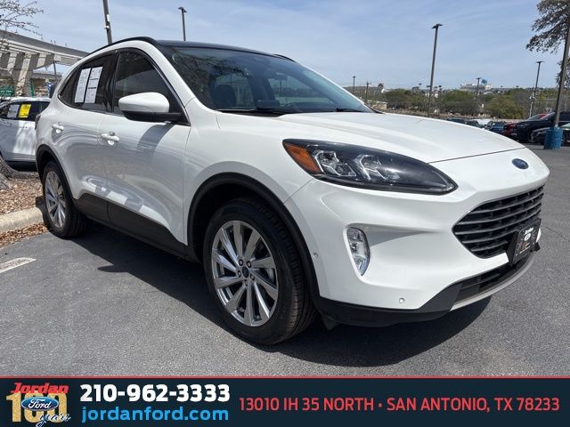 2022 Ford Escape Titanium AWD