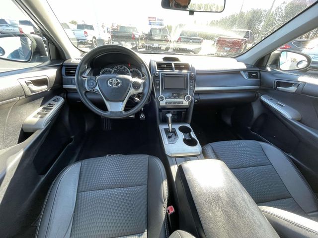 2012 Toyota Camry SE 2