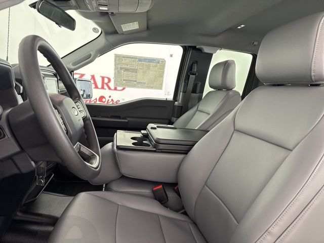 2025 Carbonized Gray Metallic Ford F-150 XL 4X4 Truck