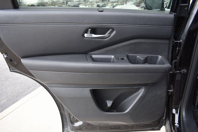 Used 2025 Nissan Pathfinder SUV