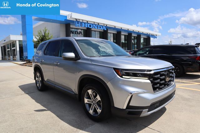 White 2023 Honda Pilot SUV / Crossover Front-Wheel Drive Automatic