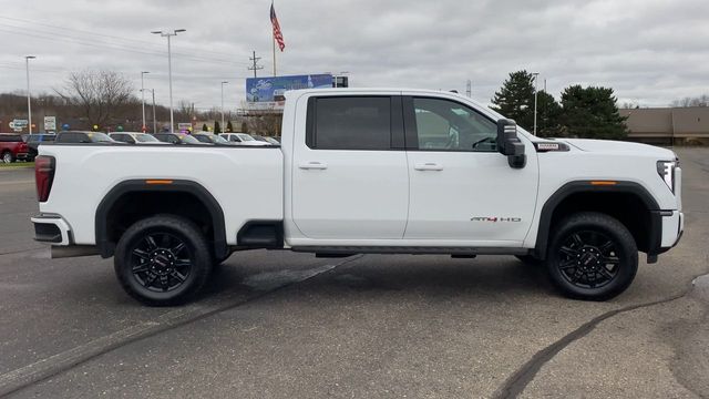 2024 GMC Sierra 2500HD AT4 9