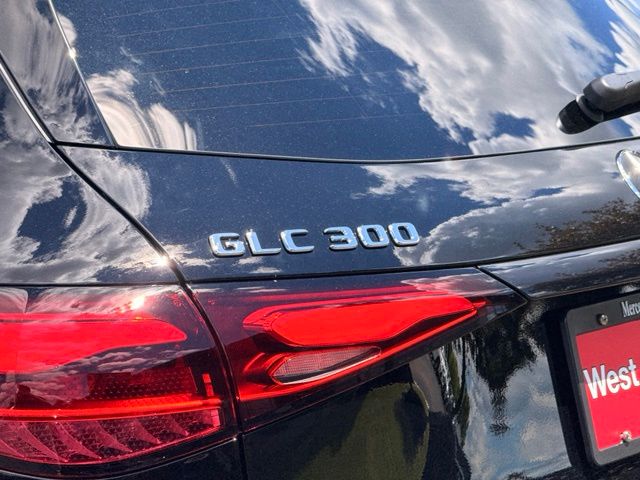 New 2026 Black Mercedes-Benz GLC 300 image 9