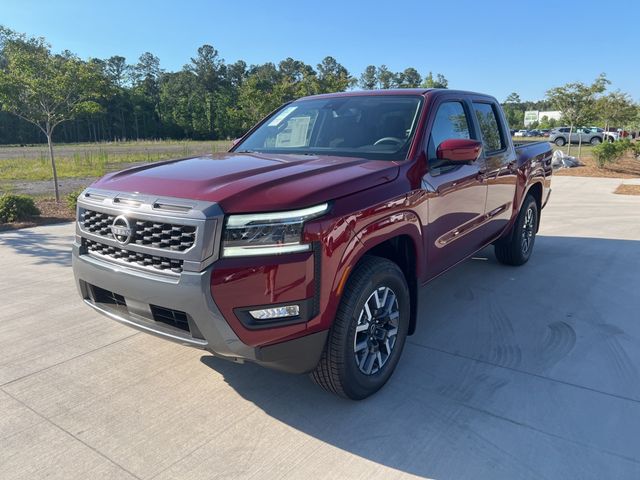 2025 Cardinal Red Metallic Tricoat Nissan Frontier SL RWD Truck