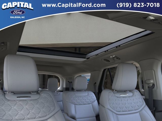 New 2026 Star White Metallic Tri-Coat Ford Platinum™ image 22