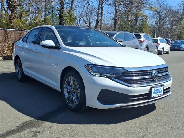 2023 Volkswagen Jetta - Image 5